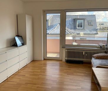 Fully furnished bright 2-room apartment - central and quite - Photo 1