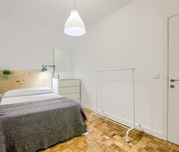 Calle de Lope de Rueda, Madrid, Community of Madrid 28009 - Foto 4