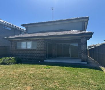 27 Barool Avenue, North Kellyville, NSW 2155 - Photo 2