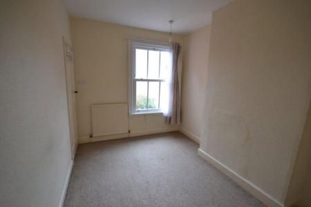 St Leonards Road, Leicester - Photo 5
