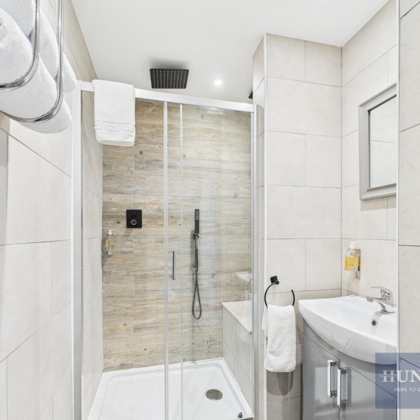 1 bedroom Flat To Let - Photo 1