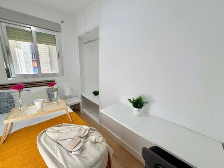 Calle Riojanos, Madrid, Community of Madrid 28018 - Photo 3