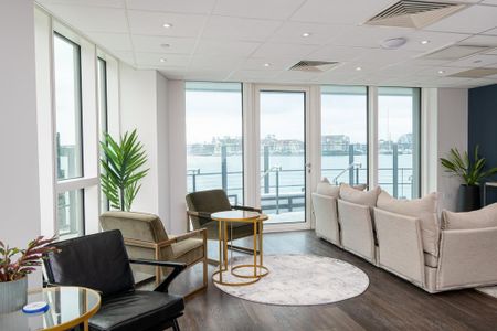 2 bedroom penthouse to rent - Photo 3