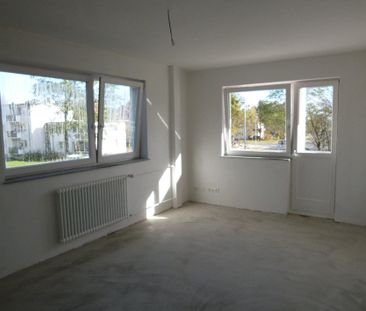 Elegantes Wohnen: Modernisierte 3-Zimmer-Wohnung mit Essdiele und s... - Foto 1