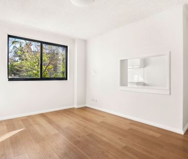 1/679-695 Bourke Street, Surry Hills - Photo 1