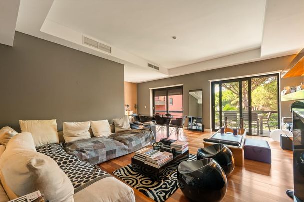 3 Bedroom Apartment with parking, Quinta da Marinha, Cascais - Photo 1