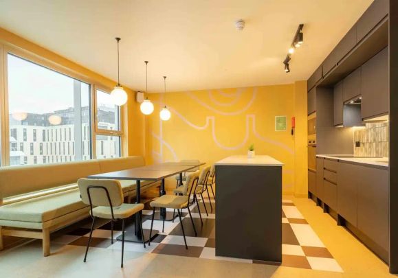Bronze 2 Bed Apt Plus - Photo 1