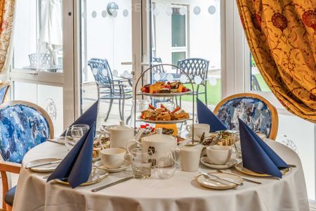 2 Bedroom Duplex, Lynwood Village – Ascot - Photo 5