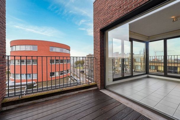 Lichtrijke en energiezuinige penthouse met twee slaapkamers - Photo 1