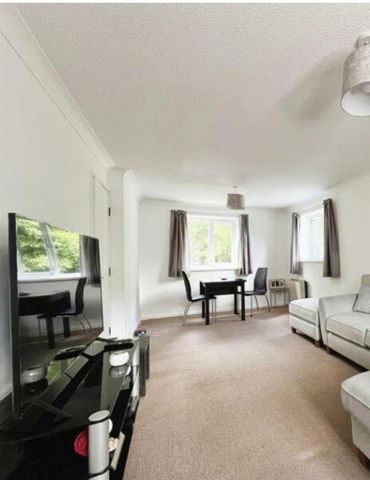 1 bedroom property to rent - Photo 2