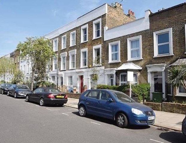 1 Bedroom, 1 bath, 1 reception Apartment - Photo 1