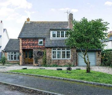 Harrow Cottage, Deacon Close, Cobham, Surrey, KT11 - Photo 5