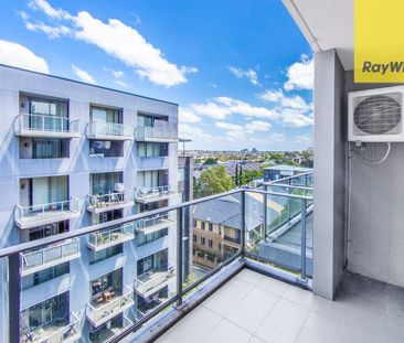 STUDIO APARTMENT LOCATED ACROSS ROSEHILL RACECOURSE - Photo 4