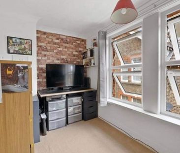 2 Bedroom Flat, Mill Road, Burgess Hill - Photo 6