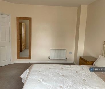 1 bedroom in a house share to rent - Photo 6