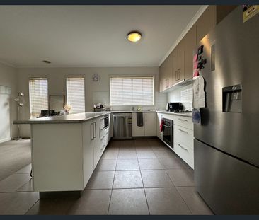 Stylish Two-Bedroom Unit - Photo 5