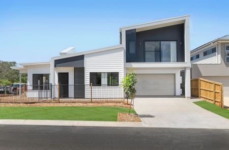 Beautiful 4-Bedroom Family Home Offering Modern Comfort And Convenience. - Photo 4