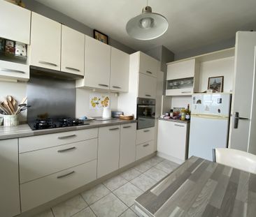 Location Appartement 3 pièces 86m² LORIENT 56100 - Photo 1