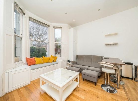 Elgin Avenue - Photo 1