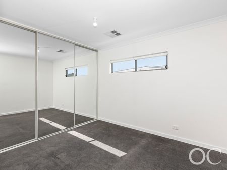 Open the Door to Modern Comfort - Photo 4