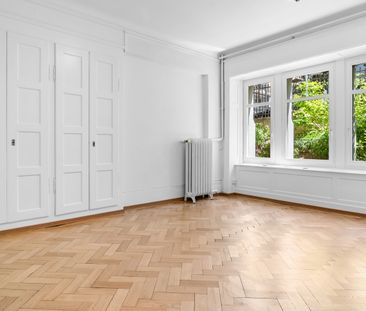 Hochwertig sanierte 3.5-Zimmerwohnung zu vermieten im Herzen von Zürich! - Photo 1