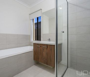 Your Dream Rental in Strathtulloh - Photo 6