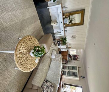 Ocean Glimpses - Photo 1