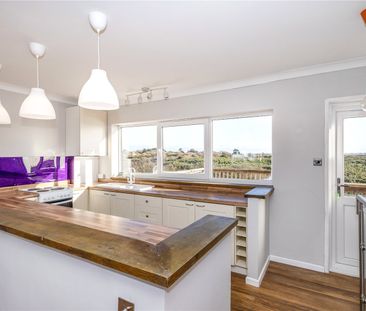 3 bedroom house to rent Sandy Beach Estate, PO11 - Photo 6