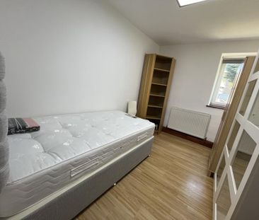 Headingley Lane, Leeds, LS6 - Photo 6