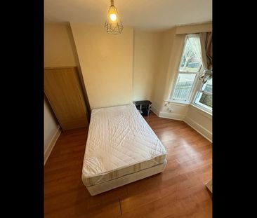 Room in a Shared House, Asplins Road, N17 - Photo 1