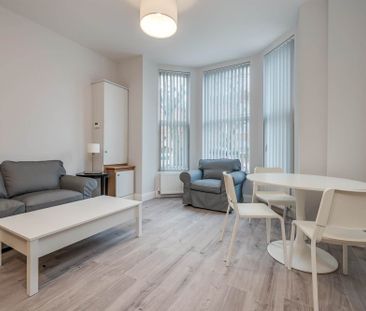 Apt 2 41 Wellington Park, BELFAST, BT9 6DN - Photo 1