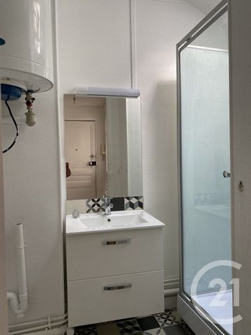 Location Appartement 2 pièces 24m² FONTAINEBLEAU 77300 - Photo 4
