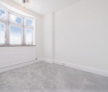 4 bedroom terraced house to rent - Photo 5