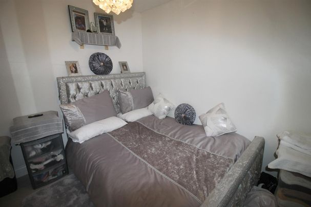 Amersham Hill, High Wycombe - Photo 1