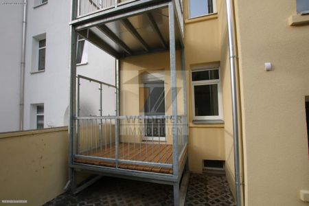 Sanierte 4 Raum Wohnung mit Balkon und Bad mit Wanne in Gera-Pforten! - Photo 4