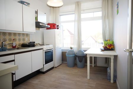 Gerenoveerd appartement met 3 slaapkamers In Zutendaal - Photo 4