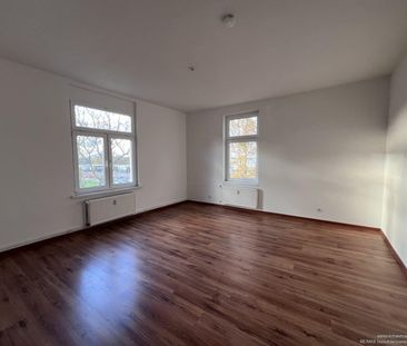 Gemütliche 2-Zimmer-Dachgeschosswohnung mit Einbauküche! 1 Monat Ka... - Photo 6