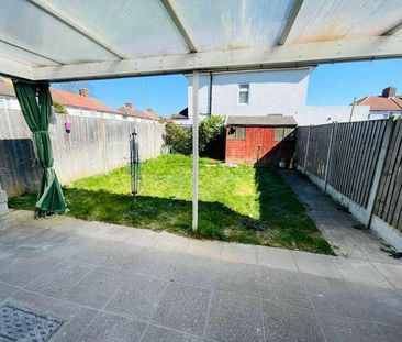 Heathway, Dagenham, RM10 - Photo 1