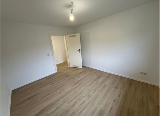 Wir schenken Ihnen die erste Kaltmiete*Stilvolle 3 Zimmer Wohnung mit Balkon - Photo 1