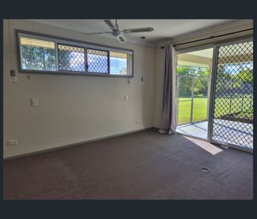 ACREAGE FAMILY LIVING - Photo 1