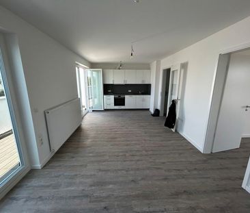 Smarter Wohnen ! Exklusive 2-Zimmer Dachgeschosswohnung - Photo 1