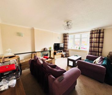 3 bedroom detached house to rent - Photo 2