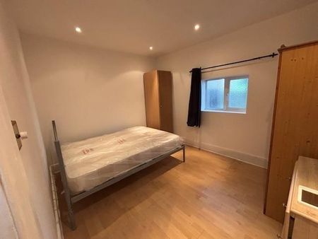 1 bedroom bungalow to rent - Photo 2