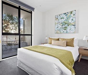 Style and Substance in Elsternwick - Photo 2