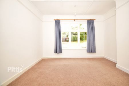 2 bedroom detached bungalow to rent - Photo 4