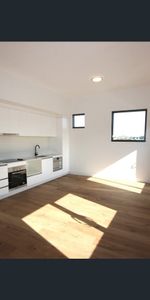 MODERN SPACIOUS UNIT - Photo 4