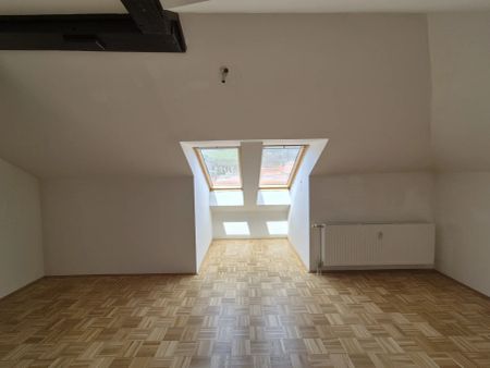 Gemütliche 4-Zimmer Dachgeschoßwohnung im Zentrum Leoben - 3er WG tauglich! - Photo 5