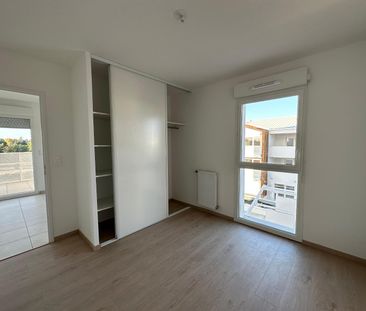 Location Appartement 2 pièces 46m² VILLENEUVE TOLOSANE 31270 - Photo 2