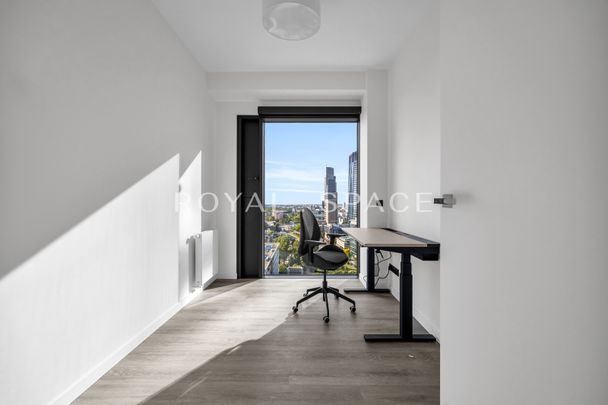 Nowoczesny apartament z widokiem na Wolę! | TOP - Photo 1