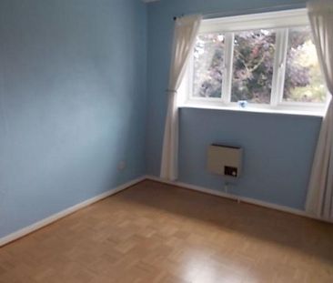 2 bedroom end of terrace house to rent - Photo 1